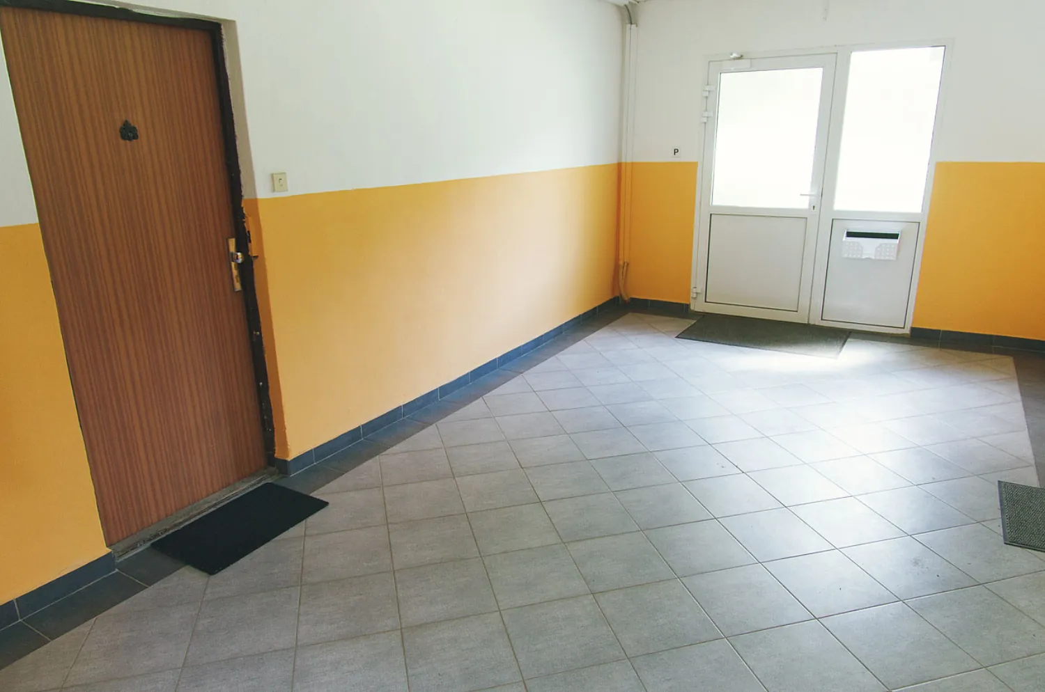 Rekonštrukcia spoločných priestorov Študentská 10