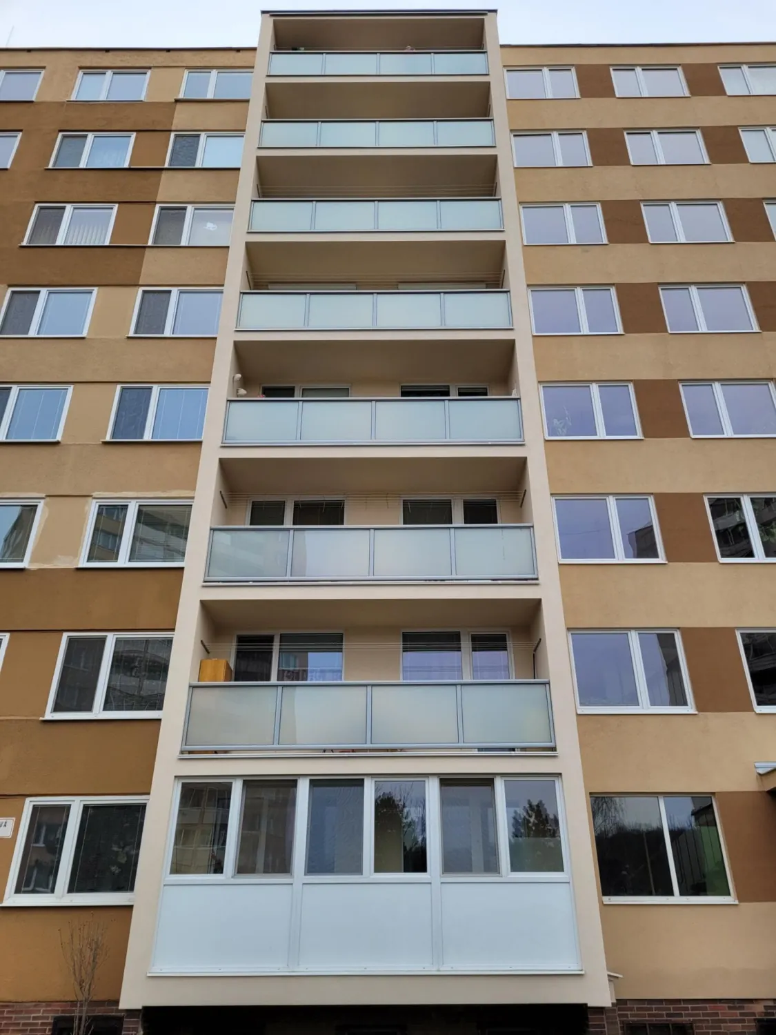 Obnova bytového domu Stálicová 8,10,12.