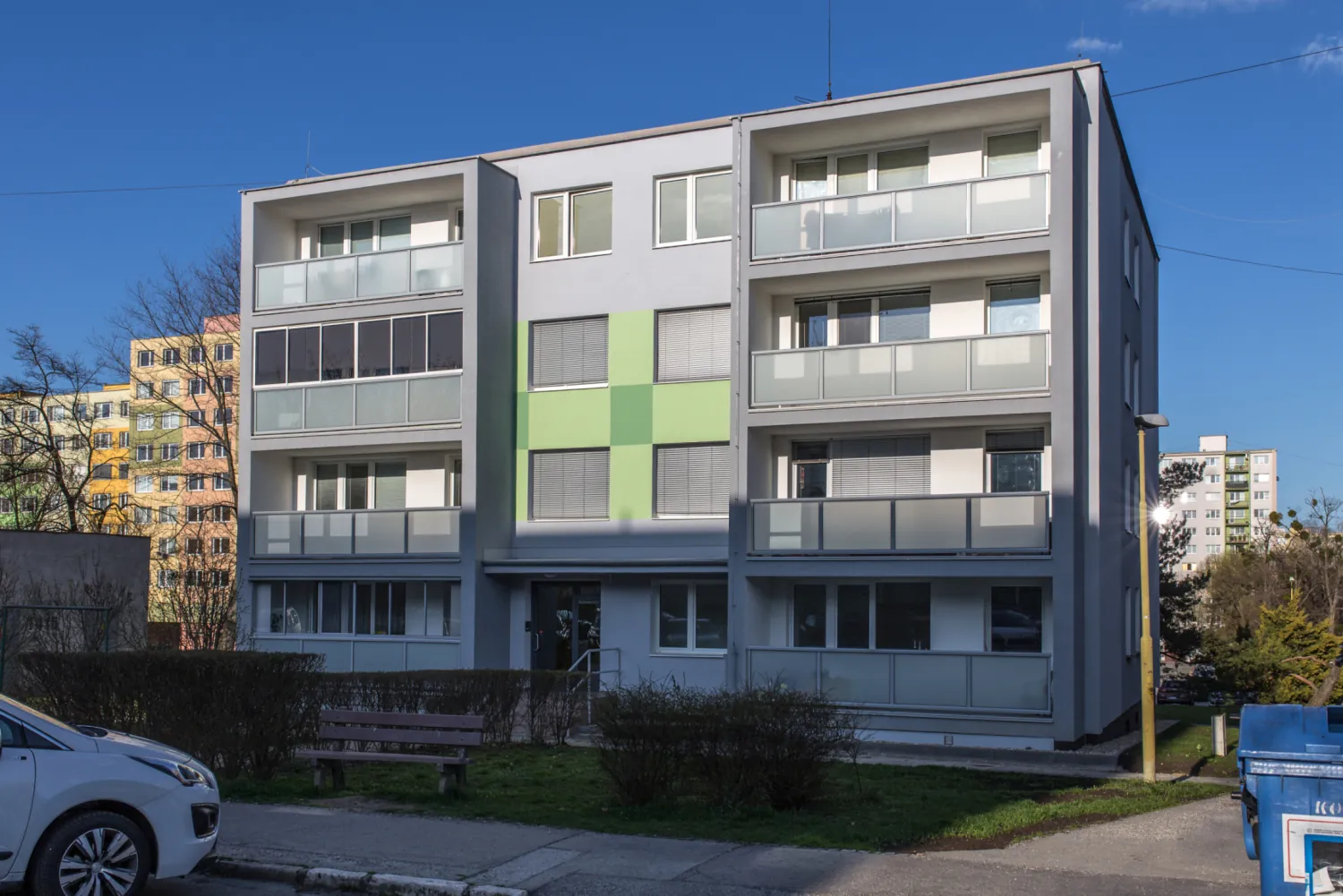 Prístavba loggií k bytovému domu Kežmarská 42