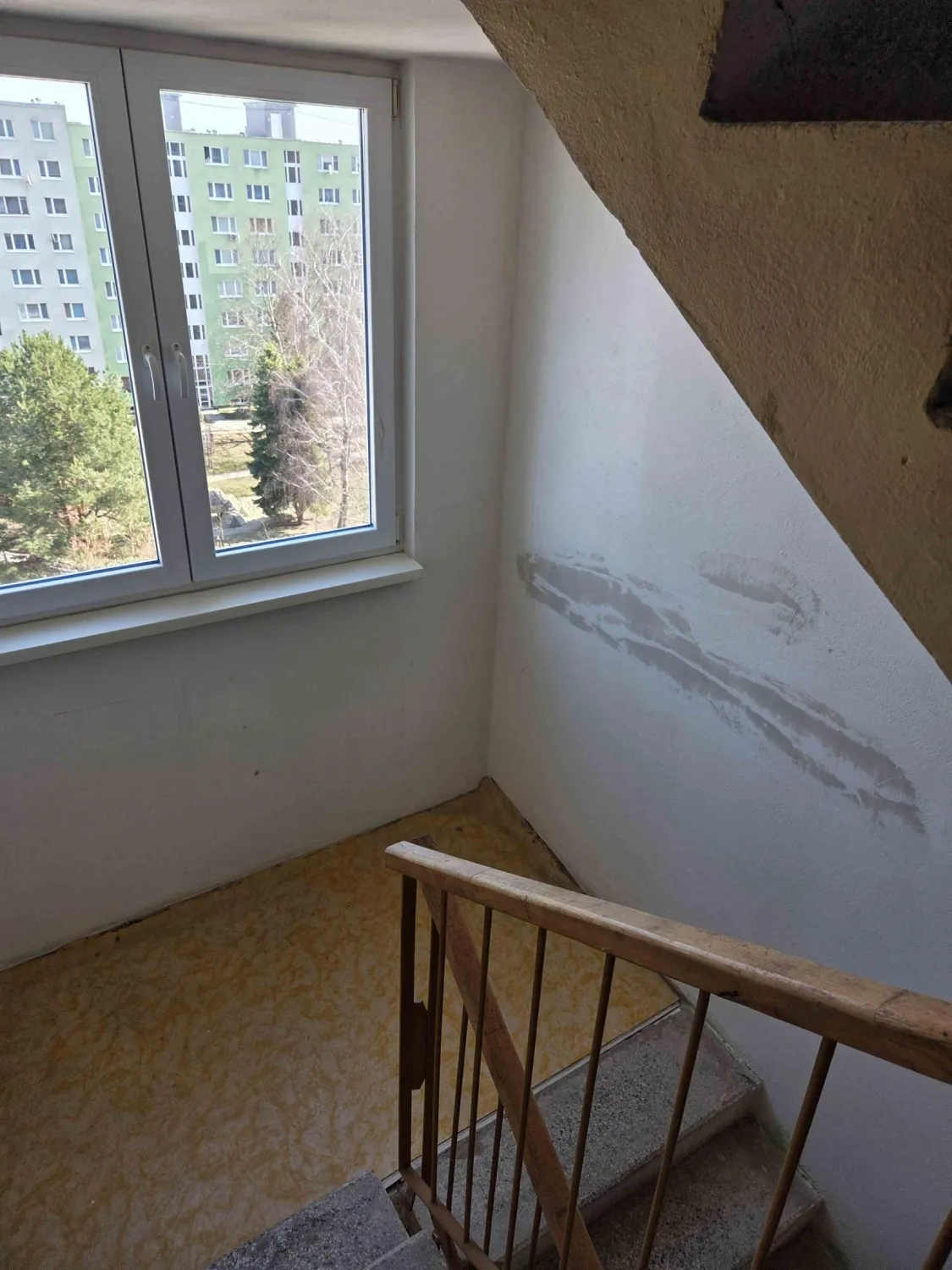 Rekonštrukcia interiéru BD Bauerova 3, 5