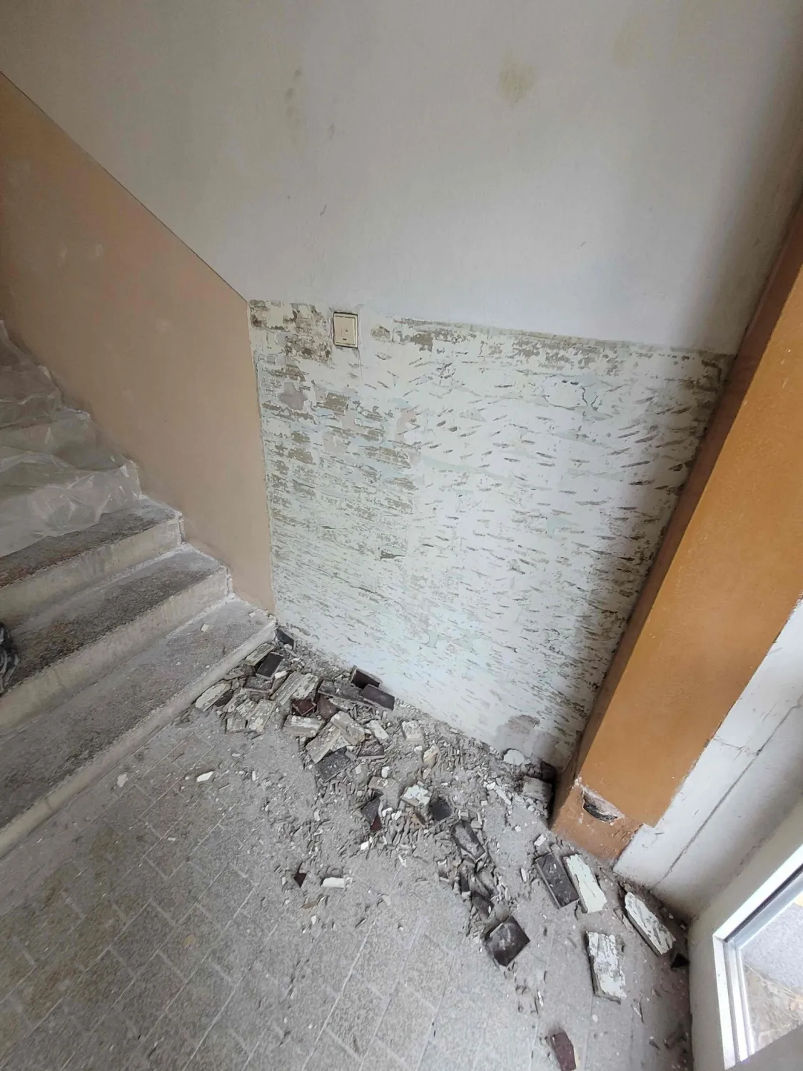 Rekonštrukcia interiéru BD Dénešova 41, 43