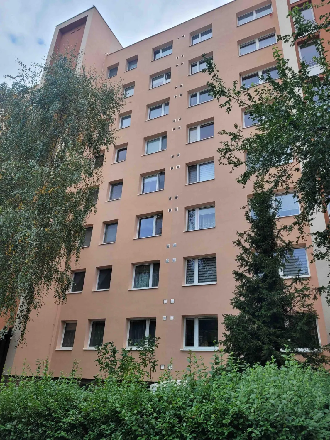 Modernizácia bytového domu Húskova 21, 23, 25